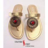 Flats With Brooch Golden